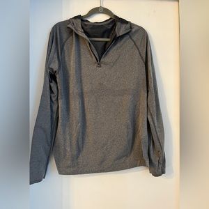 Lululemon Men’s Grey 1/4 zip Hooded Sweater